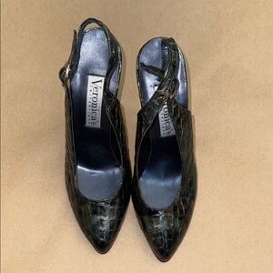 Veronica’s Switzerland M JewelTone Croc-Embossed Women's Shoes